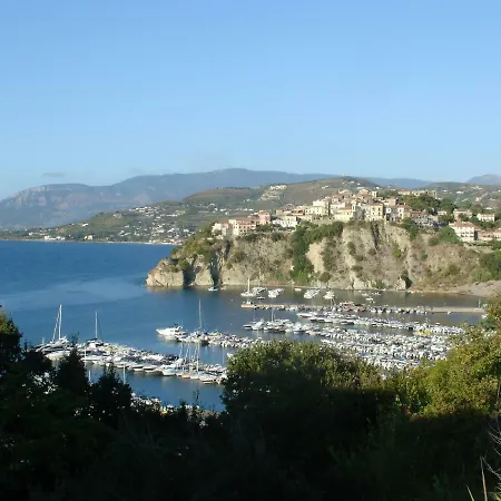 Apartment Rossomelograno